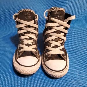 Black and white converse